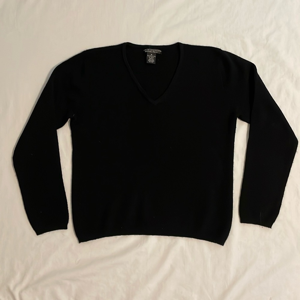 Sarah Spencer 100% Merino Wool V-Neck Sweater